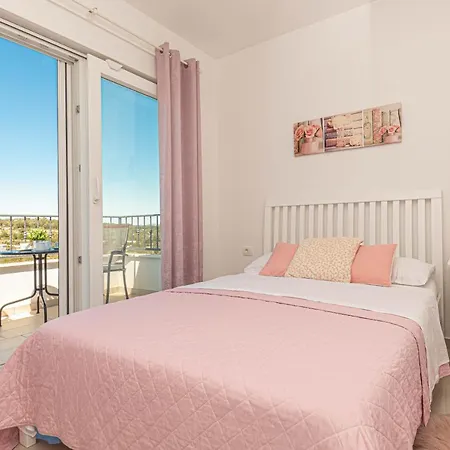 Apartment Olea Brodarica (Sibenik-Knin)