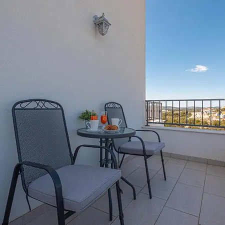Olea Apartment *