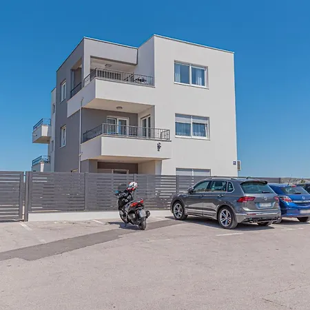 Olea Apartment
